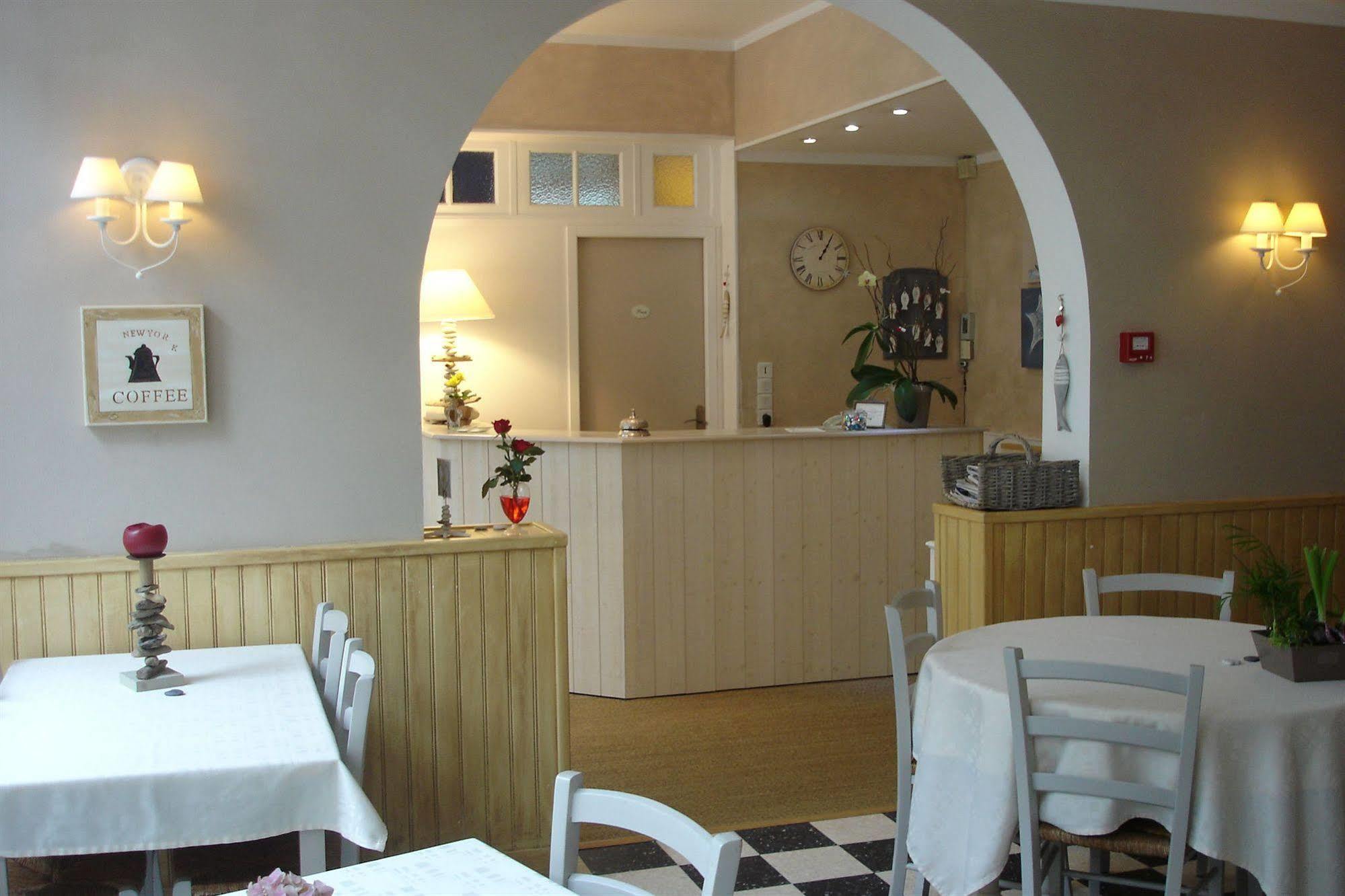 Hotel Des Falaises Villers-sur-Mer Dış mekan fotoğraf